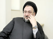 ابطحی: بدنه حوزه علمیه روشن اندیش نیست، به همین دلیل بحران‌های فقهی و دینی حل ناشده باقی می‌مانند/ برخی فتواها منجر به دو دستگی در جامعه شده‌اند