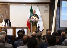 دشمنان به دنبال این هستند در گوشه‌ای با یک دیپلمات ما مذاکره کنند
