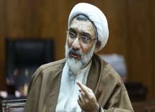 مصطفی پورمحمدی: بخشی از جامعه ایران، سکولار و لیبرال است؛ نباید تعامل داشته باشیم؟