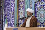 امام جمعه خارگ: دریافت عوارض از تنگه هرمز حق ایران است 