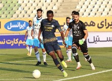  ماجرای پرونده  تخلفات گل گهر و اشتباهات فدراسیون فوتبال/ گل گهر به صدر جدول بر می گردد؟!
