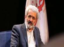 عباس سلیمی نمین: جهانگیری باید سرش را پایین بیاندازد و از سیاست دور شود