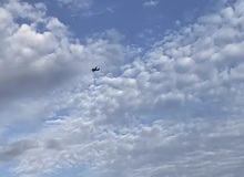 خلبانی که بر فراز می‌سی‌سی‌پی چرخید و تهدید به کوباندن هواپیما به یک فروشگاه کرد بازداشت شد