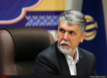 وزیر ارشاد: هفته آینده حدود ۱۰ هزار تن کاغذ از گمرک ترخیص می‌شود