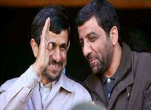 مخالفت احمدی‌نژاد و ضرغامی با تسخیر سفارت آمریکا
