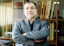 ارگان رسانه ای نزدیک به دولت رئیسی: عضو دفتر حفظ و نشر آثار رهبر انقلاب می‌خواهد «ابهاماتِ سخنانِ نسنجیده‌اش» را برطرف کند