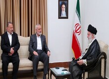 آیت الله خامنه ای در دیدار «اسماعیل هنیه»: ورود نسل جوان مؤمن فلسطین به صحنه مبارزه، بشارت‌دهنده آینده روشن است