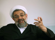 در نهاد ریاست جمهوری برخی تلاش می‌کنند به آقای جهانگیری میدان ندهند/  جهانگیری درواقع به دولت کمک می‌کند و نه دولت به جهانگیری