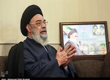 نماینده ولی فقیه در استان اصفهان: حضور روحانیون در بانک ها یک ضرورت است 