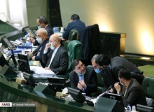 ماجرای جدال لفظی روز گذشته در مجلس چه بود؟/ نماینده تهران خطاب به قالیباف: شما ماله کش دولت هستید!/ رئیس مجلس انقلابی از موافقت شورایعالی امنیت ملی درباره توافق بین ایران و آژانس باخبر بود

