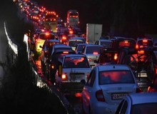 آخرین وضعیت ترافیکی راه‌ها/ تردد پرحجم خودرو در آزادراه تهران-کرج و جاده تهران-شهریار 