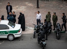 وعده های نمایندگان مجلس و دولتمردان درباره «گشت ارشاد» فراموش شد/ کدام دولتمردان و نمایندگان مجلس دم از جمع آوری گشت ارشاد زدند+اسامی 
