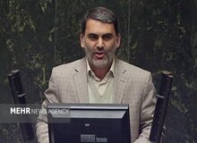 زنگنه: دولت، بانک‌ها و پتروشیمی‌ها ذی‌نفعان افزایش نرخ ارز هستند