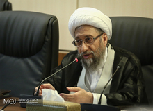 انتقاد رئیس مجمع تشخیص مصلحت نظام از دولت رئیسی/ آملی لاریجانی: گرانی‌های اخیر بسیاری از مواد غذایی را از سر سفره‌ مردم جمع کرده است/ برای عده ای از مردم مقدور نیست گوشت تهیه کنند