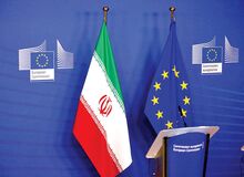 خبرنگار وال استریت ژورنال: ایران به اروپایی‌ها در ژنو گفته در صورت اسنپ بک، نه تنها از ان. پی. تی خارج می‌شود، بلکه دکترین هسته‌ای خود را هم تغییر می‌دهد