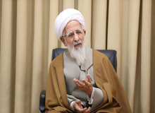 انتقاد تند آیت الله جوادی‌آملی از طرح صیانتِ مجلسِ انقلابی/ اگر واقعاً ما آدم‌های درستی باشیم نباید از فضای مجازی بِترسیم
