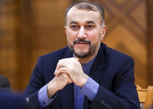 واکنش وزیر امور خارجه به اعتراض های اخیر: آمریکا با آشوبگران در اجرای پروژه ناامن سازی در ایران همراهی می کند
