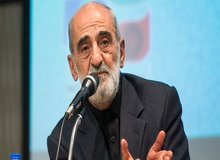حسین شریعتمداری، آدرس نفوذی ها را داد!