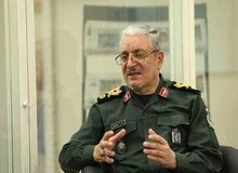  سردار طلائی نیک:  اگر دشمن حماقت کند شگفتانه‌هایی برای آن‌ها داریم/ شگفتانه‌ها در میدان دیده خواهد
