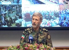 فرمانده کل ارتش: اعتراضات صنفی مردم ایران به ترامپ و نتانیاهو چه ربطی دارد که دخالت می‌کنند/ اعتراض در هر کشوری، موضوعی عادی و طبیعی است