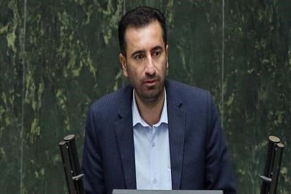 صالحی: تعرفه واردات خودرو کاهش یافت