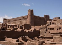  بعید نیست تخت‌جمشید و پاسارگاد هم به مزایده بگذارند و به بخش خصوصی واگذار کنند