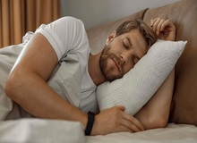 برای داشتن قلب سالم به کدام پهلو بخوابیم؛ پهلوی راست یا چپ؟