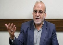 فعال سیاسی اصولگرا: احمدی نژاد نباید فکر کند که گلستان تحویل آقای روحانی داد/ مردم نباید انتظار «معجزه» از ارئیسی داشته باشند
