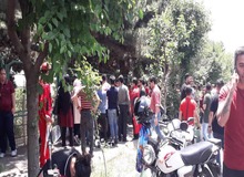تجمع هواداران پرسپولیس مقابل وزارت ورزش و ساختمان باشگاه؛ حمایت از برانکو و شعار علیه عرب
