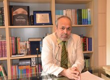  پیکر ابراهیم نبوی، روزنامه‌نگار امشب به تهران می رسد