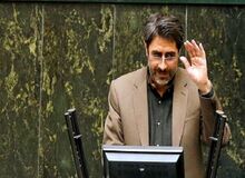 نماینده مجلس:  شاهد تورم ۶۰ درصدی در بعضی از کالاها خواهیم بود/  با کمبود و افزایش بی رویه قیمت دارو مواجه هستیم/ دولت‌ها با مافیای خودرو همسو شده اند/ مافیای نظام بانکی به هیچ صراطی مستقیم نیست