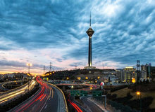 فرمانده یگان ویژه پایتخت و رییس حراست فدراسیون خطاب به مهمانان خارجی/خیالتان راحت، تهران امن است

