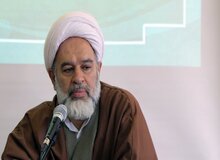 آیت الله کاظم قاضی زاده؛
رفتار روحانیِ قمی موبایل به‌دست، ناپسند و غیرقابل توجیه است /آن خانم ترجیح می داد کشیده بخورد تا اینکه از او عکس بگیرند!