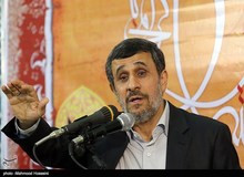 احمدی‌نژاد: مردم تا می خواهند اعتراض کنند عده ای می آیند آتش می زنند و بهانه درست می کنند/ من از نقشه های پشت پرده خبر دارم