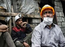 سوءاستفاده کارفرمایان از ابلاغ نشدن مصوبه مزدی/ کارگرانی که به ناچار سکوت می‌کنند!