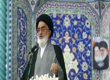 نماینده ولی فقیه در قم: هر کشوری به ایران روی آورده باقی مانده مانند یمن، عراق، لبنان و سوریه