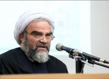 غرویان: سایر مراکز قدرت نیز باید با دولت در تغییر رویکرد به اعتراضات همراهی کنند/ نباید لجبازی‌های سیاسی باعث شود مشکلات بیشتری برای کشور ایجاد شود