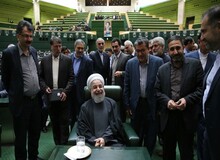 چرا نمایندگان امضای خود را از سوال از رئیس جمهور پس گرفتند؟ / نماینده اصولگرای ملایر: برای تبعیت از رهبری و وحدت امضا را پس گرفتیم

