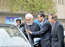 روزنامه دولتی ایران: لابی‌های گسترده نزدیکان رحمانی باعث شد «وزارت بازرگانی» تشکیل نشود/ وزیر سابق صمت اصرار داشت تولید پراید متوقف نشود/ رحمانی در وزارتخانه شیوه قومیت‌گرایی را در پیش گرفته بود