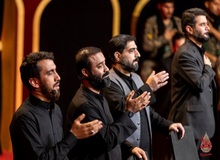 نمایش عجیب پیکر شهید و رفتار واکنش برانگیز مداحان حسینیه معلی +ویدیو