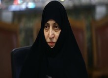 انتقاد عضو موتلفه از منتقدان حذف نام امام خمینی از راهپیمایی ۲۲ بهمن/ لاله افتخاری: مگر امام نفرمودند پشتیبان ولایت فقیه باشید؟