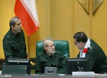 فعال اصولگرا خطاب به اصلاح طلبان؛ مگر لاریجانی سوابق نظامی ندارد؟
