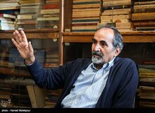 آزادارمکی: در حال تبدیل شدن به جامعه سکولار هستیم/ ریشه‌ بی دینی مردم به عملکرد  برخی مسئولان و حکومت دینی بر می گردد/ اینکه مردم به سمت مواد مخدر و مشروبات الکلی می روند خودش نوعی اعتراض است/ قاتل کسانی که خودکشی می‌کنند عملکرد  نهادهای رسمی کشور است