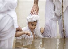 غسل تعمید منداییان در اهواز+ تصاویر
