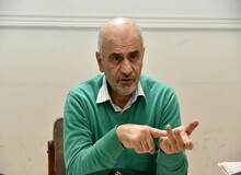 فرشاد مومنی: غم‌انگیز است که یک مدیر کلیدی اقتصادی کشور، بگوید تورم به من ربط ندارد
