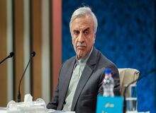  هاشمی طبا: بیرانوند به زودی استاد دانشگاه هم می شود/ او لااقل دروازه بانی بلد است/ کسانی هستند که دکترای اقتصاد با معدل ۱۹ دارند اما 