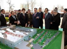  تعطیلی مرکز فرهنگی ایران و ممنوعیت فروش آثار امام خمینی / آیا پای بابک زنجانی در میان است؟