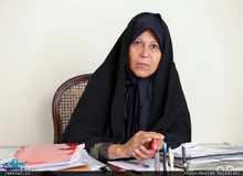 فائزه هاشمی رفسنجانی :آقای روحانی راه استعفا، نجابت و شرمندگی باز است /  آقای روحانی بگوید مردم چگونه می‌توانند از حق اعتراض خود استفاده کنند؟/ آقای روحانی اگر معترضین عددی نیستند، چرا اینترنت را قطع کرده‌اید؟


