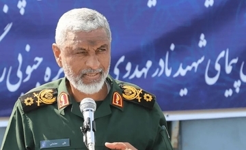 فرمانده نیروی دریایی سپاه: امروز آمریکا تبدیل به قاچاقچی سوخت شده