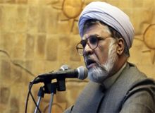فاضل میبدی: کسی که در ورزشگاه گازفلفل می زند یا نان بربری را تعطیل می کند هم تفکر تکفیری دارد